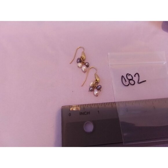 Vintage Avon Gold Tone Drop Dangle Cluster Earrings Purple & White Faux Pearls - Picture 3 of 3